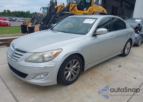 2013 Hyundai Genesis 3.8 z USA, uszkodzony, nr VIN KMHGC4DD0DU223899